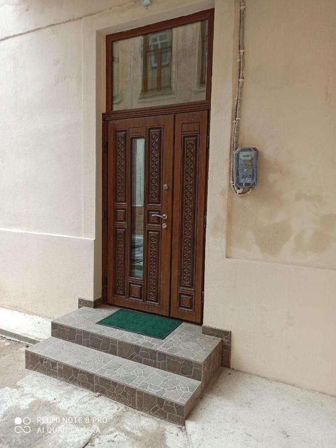 Квартира В Самом Центре Wi-Fi Appartement Tsjernivsi Buitenkant foto